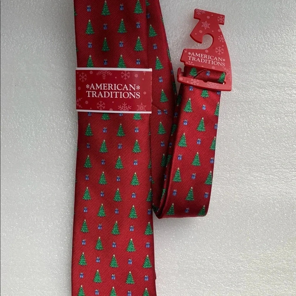 American Traditions Christmas Tree Necktie - Picture 2 of 4